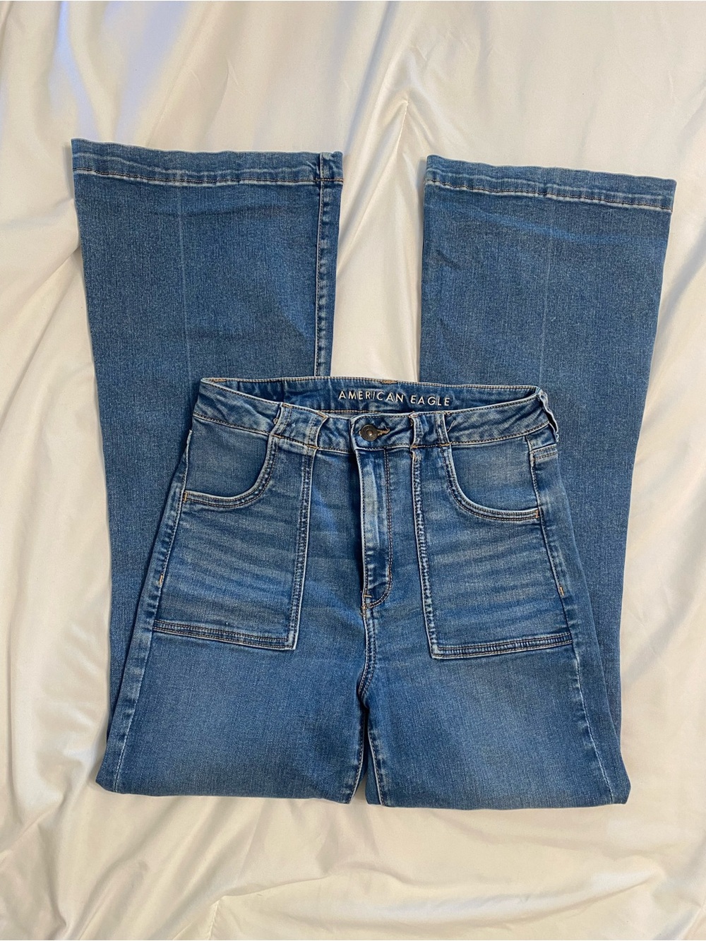 American Eagle Outfitters Women's Blue High-Rise Flare Jeans